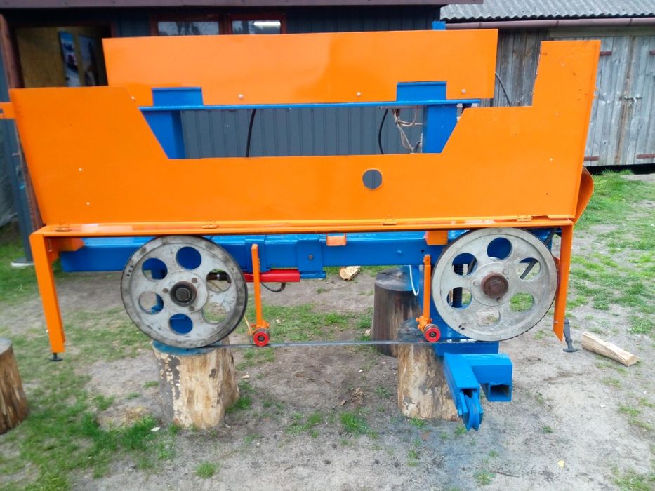 Trak taśmowy, piła taśmowa