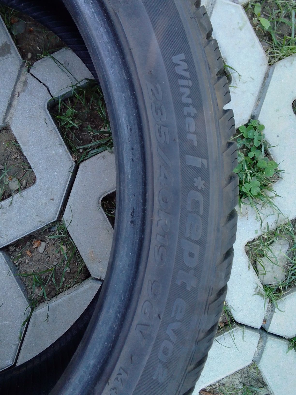 2 Opony zimowe 235/40r19 HANKOOK 2019r 6mm