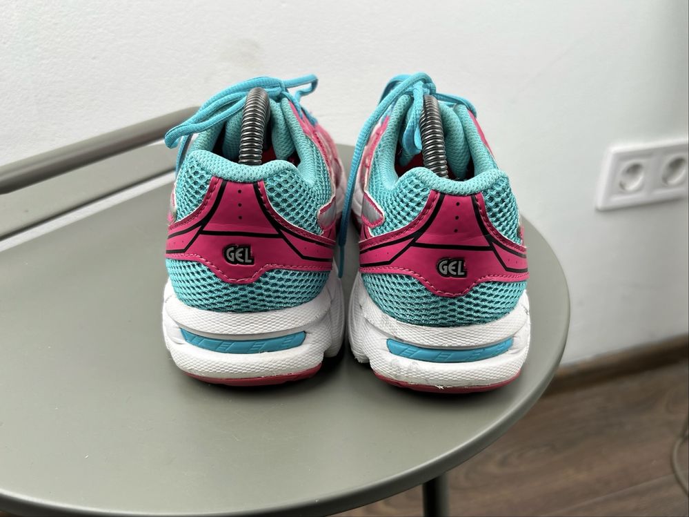 Оригінал! Кросівки Asics Gel Pulse 40 розмір 02402