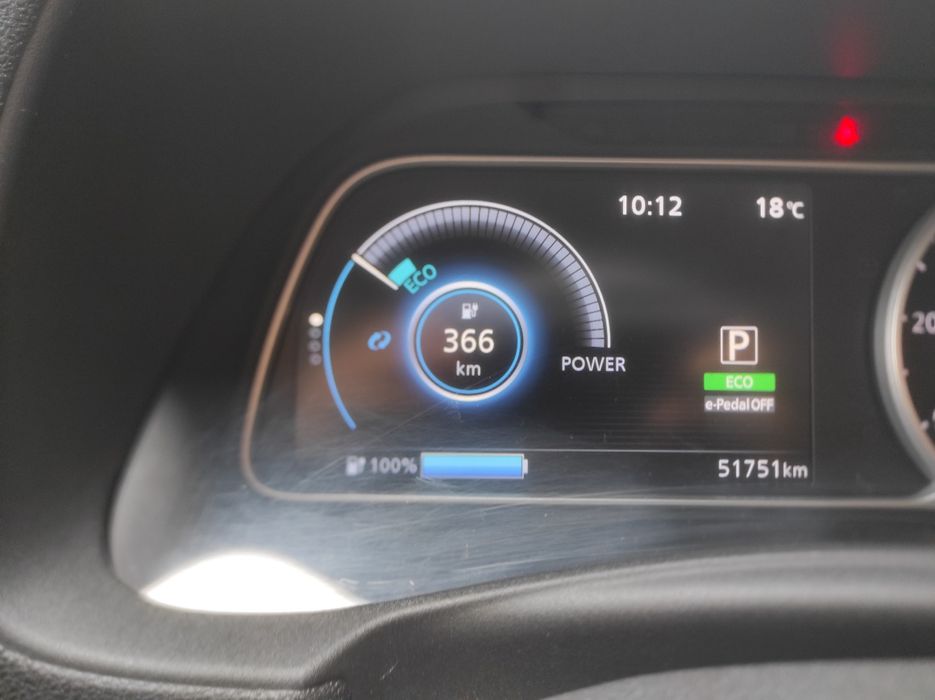 Оренда авто Nissan Leaf 62квт Ніссан ліф оренда електромобіля під такс