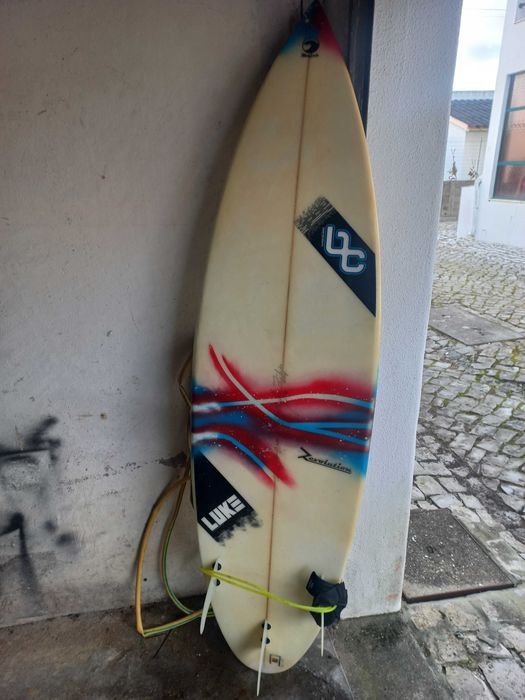 Vendo prancha de Surf com Capa
