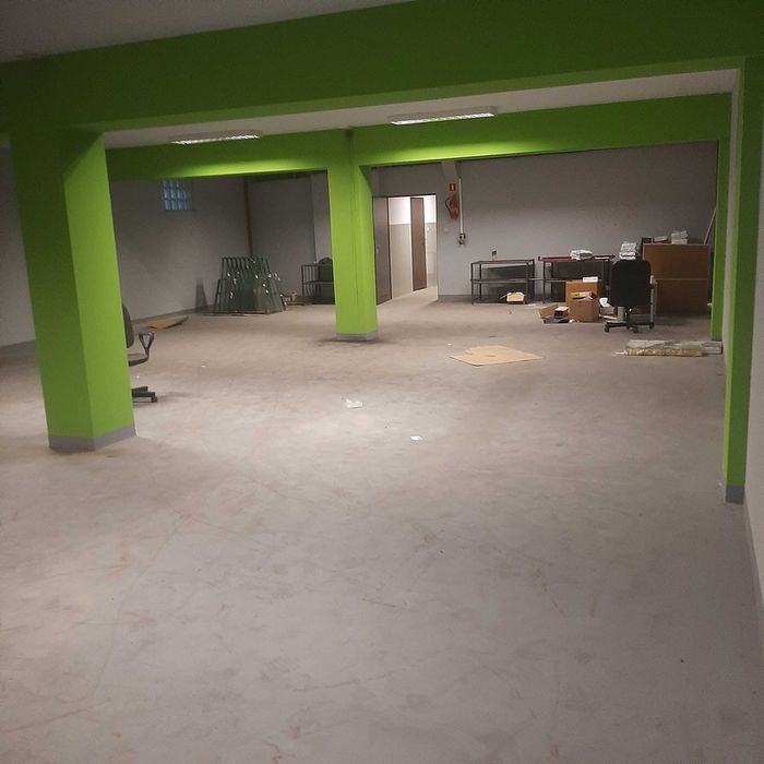 Budynek usługowo handlowy z działką świetna lokalizacja