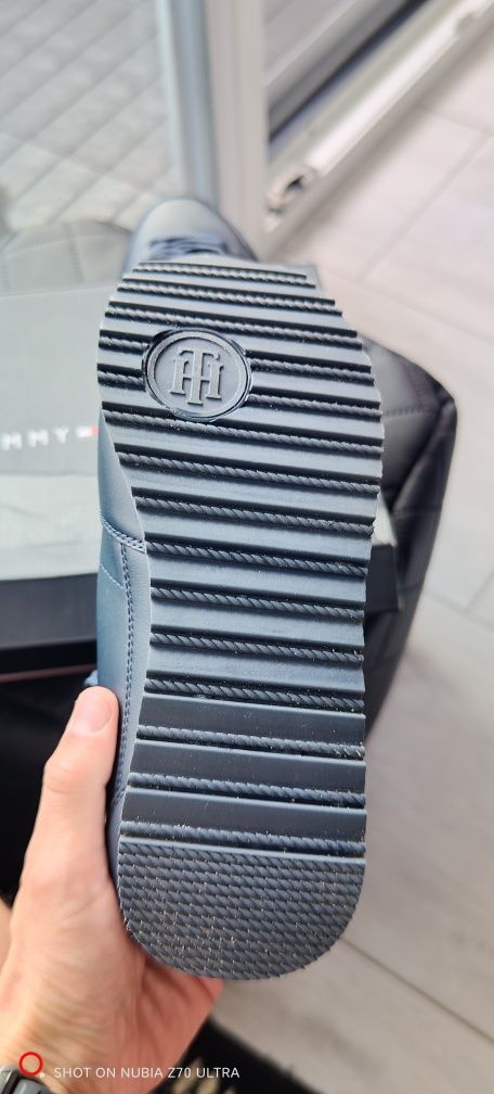 Buty Tommy Hilfiger rozm 38 nowe!