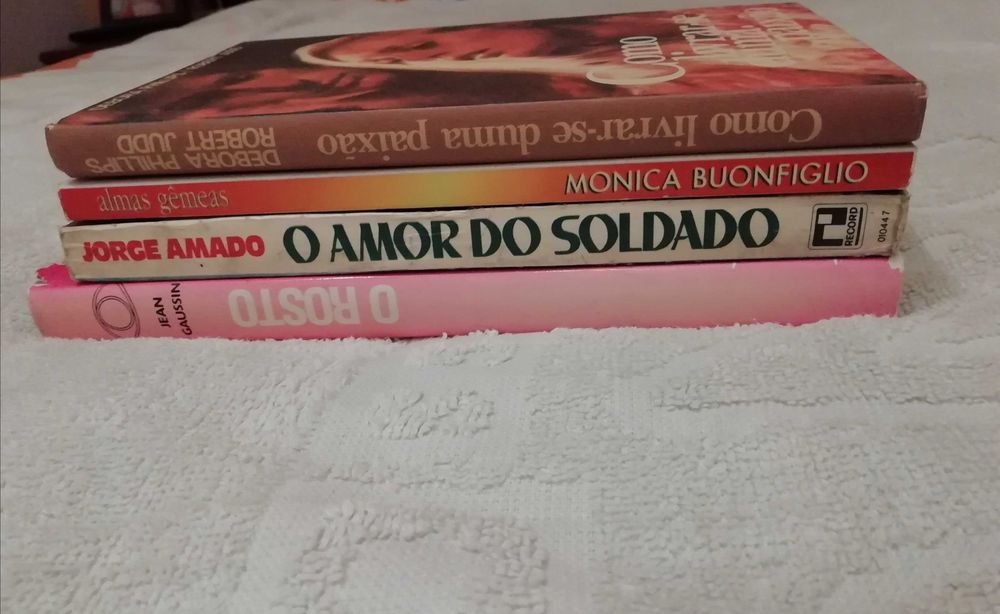 Romance 4 livros 15€