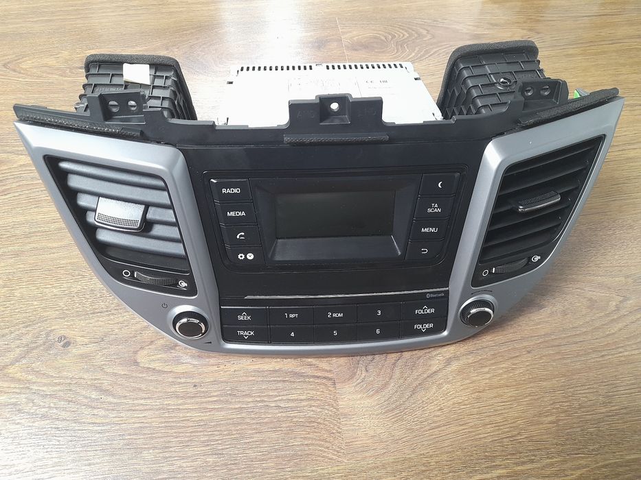 Radio Hyundai Tucson 2015