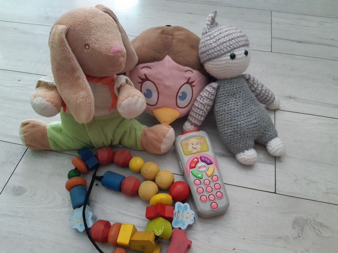 Sprzedam pluszaki i telefon Fisher price