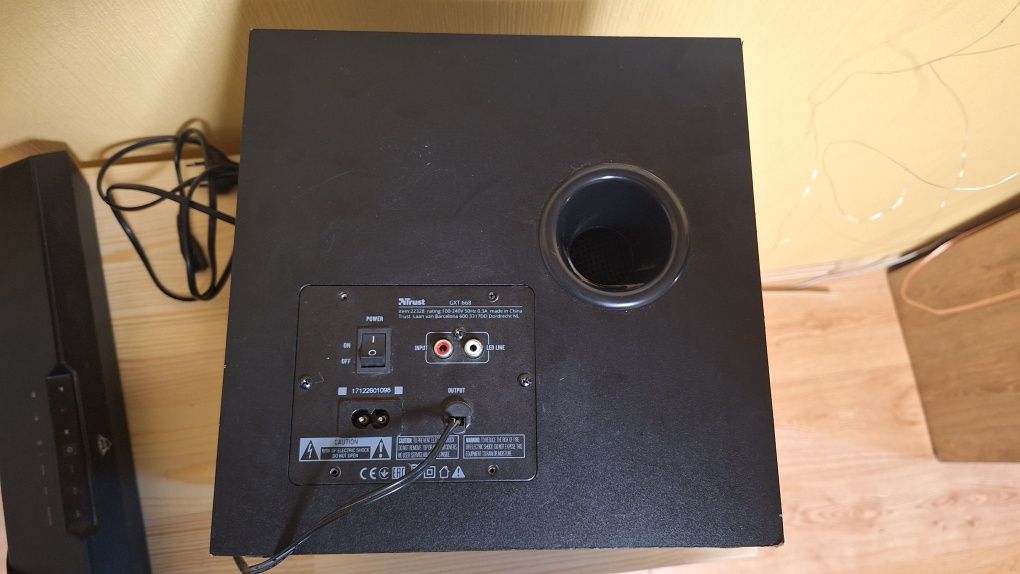 Акустика колонки саундбар Trust GXT 668 Tytan black 2.1
