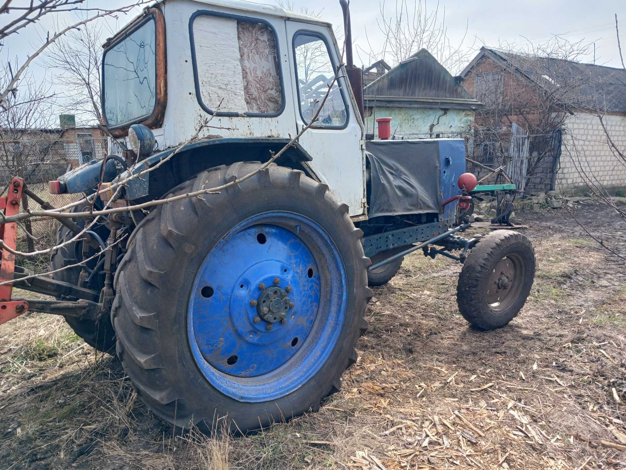 ЮМЗ 6 трактор продам