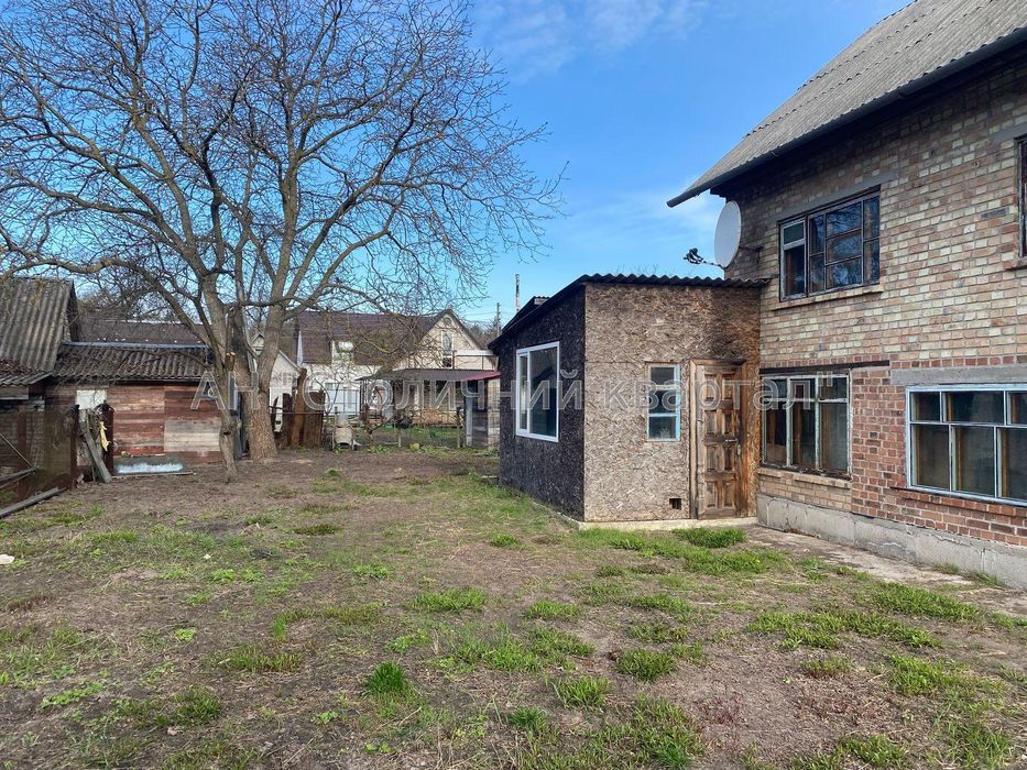 Продам дачу в садовому товаристві Жолудь.