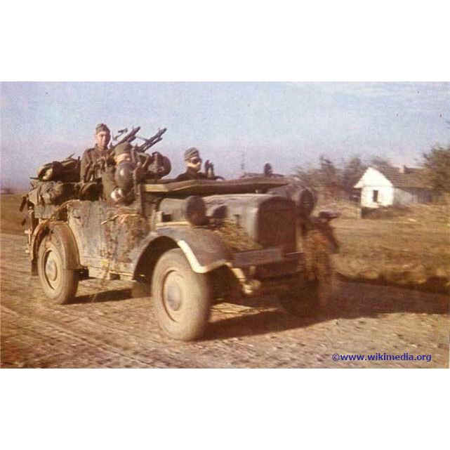 Pojazd 1/35 /03339/ Einheits-Pkw Kfz.4