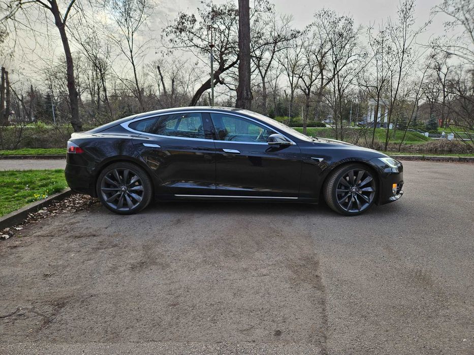 Tesla Model S 100D