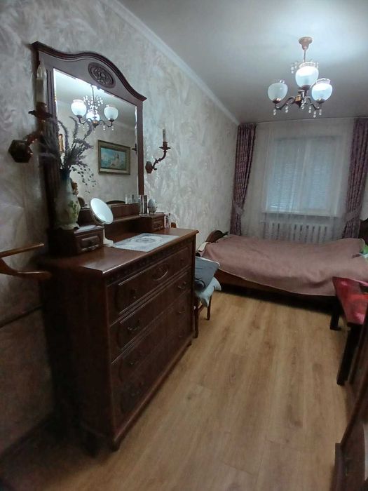 Продам 3 кімнатну квартиру в Центральному районі