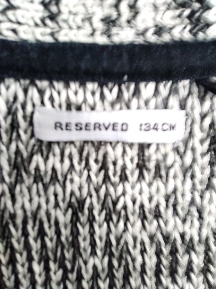 Sweterek , narzutka Reserved 134