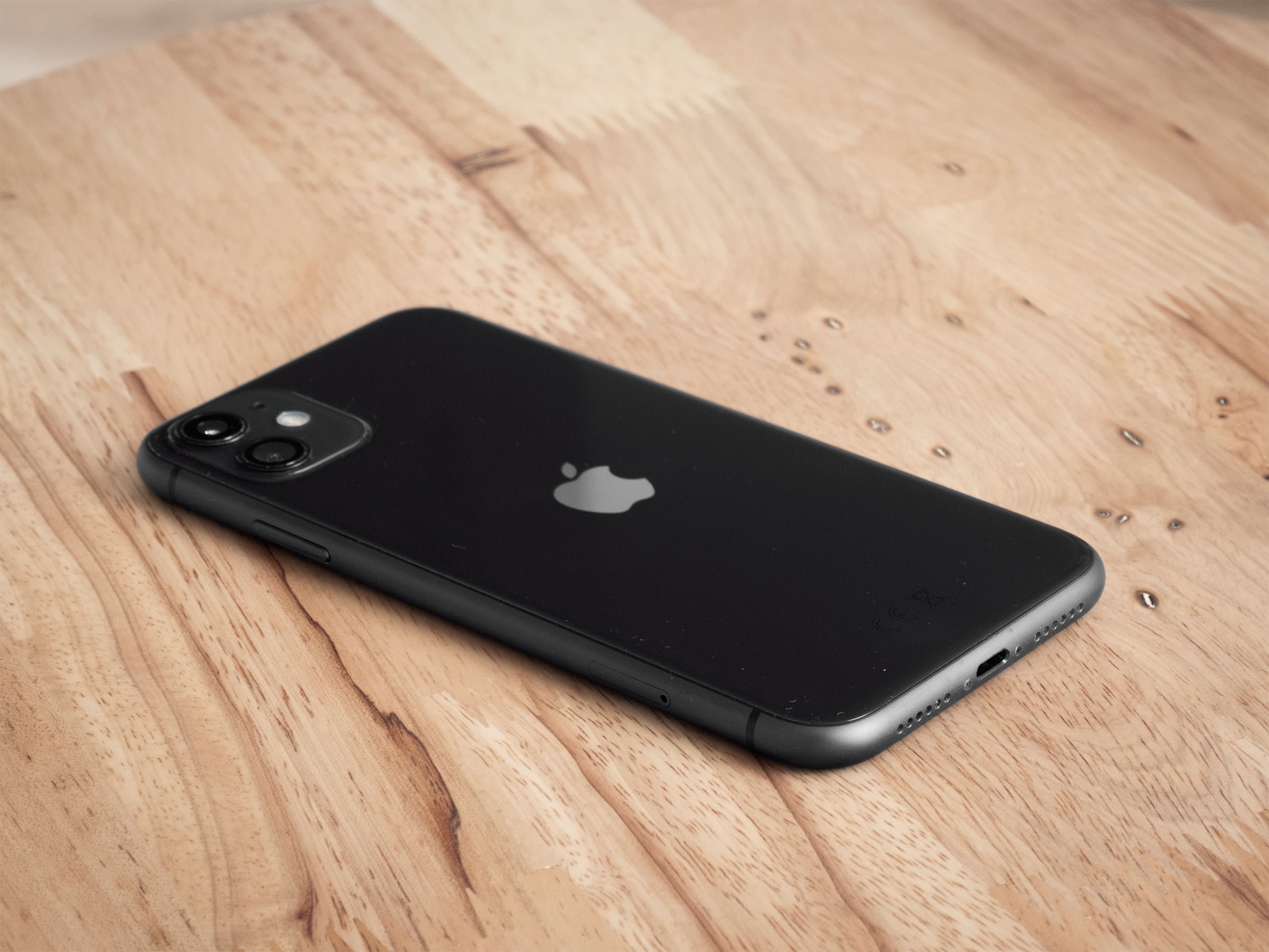 telefon iPhone 11 64gb