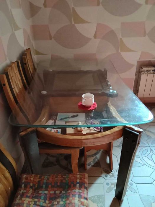 Стол и стулья натуральное дерево