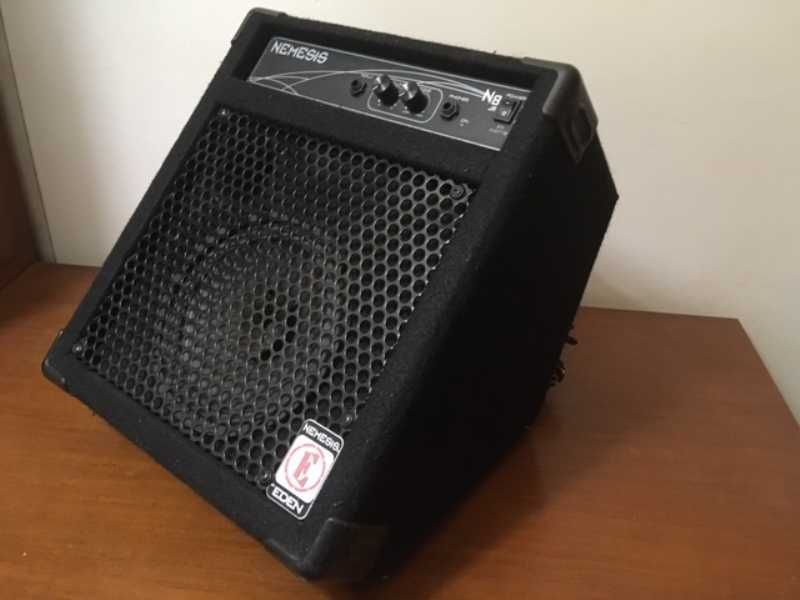 Amplificador de Guitarra Baixo Eden nemesis N8