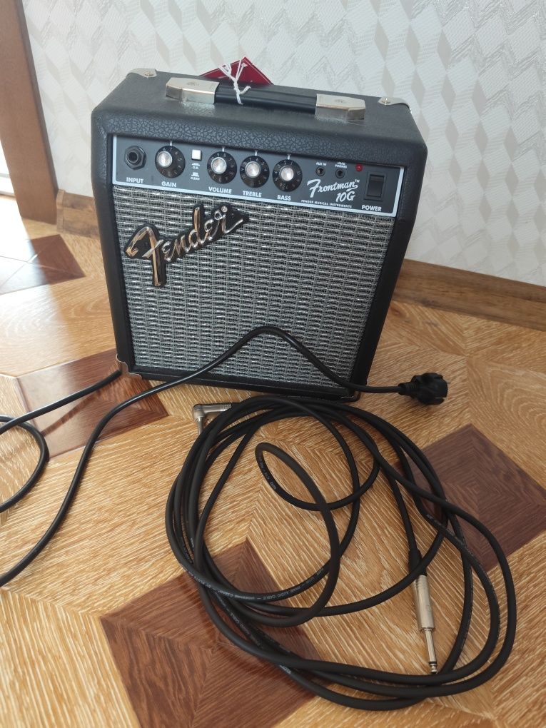 Комбоуселитель Fender