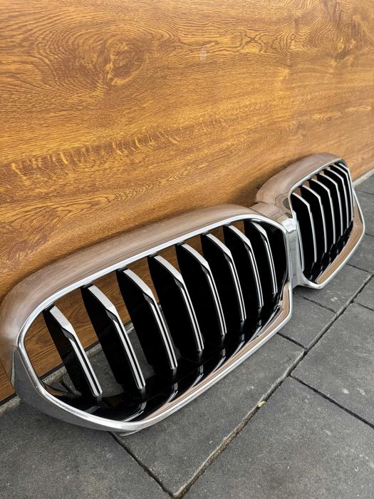 Grill nerki oryginał G30 G31 LCI lift chrom