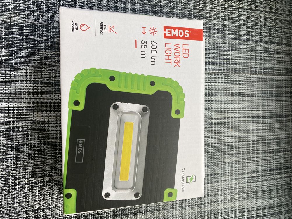 EMOS LED P4534 E1204 акумуляторний ліхтар прожектор з power bank