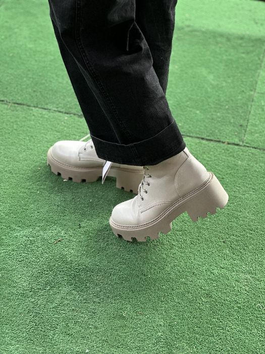 Ботинки черевики     ,23,5 см.