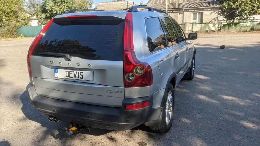 Продам Volvo XC90