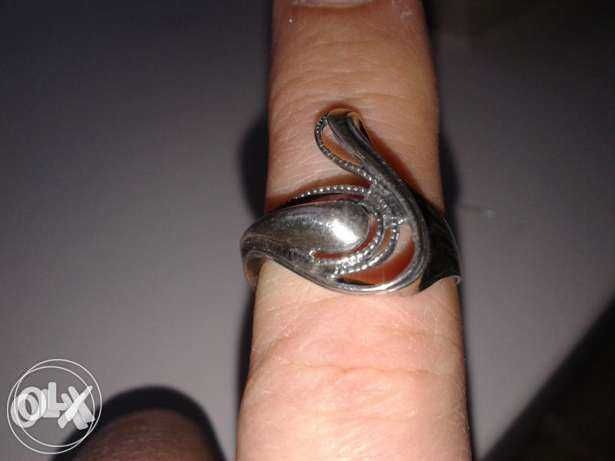 Новый серебряный перстень  925 пробы