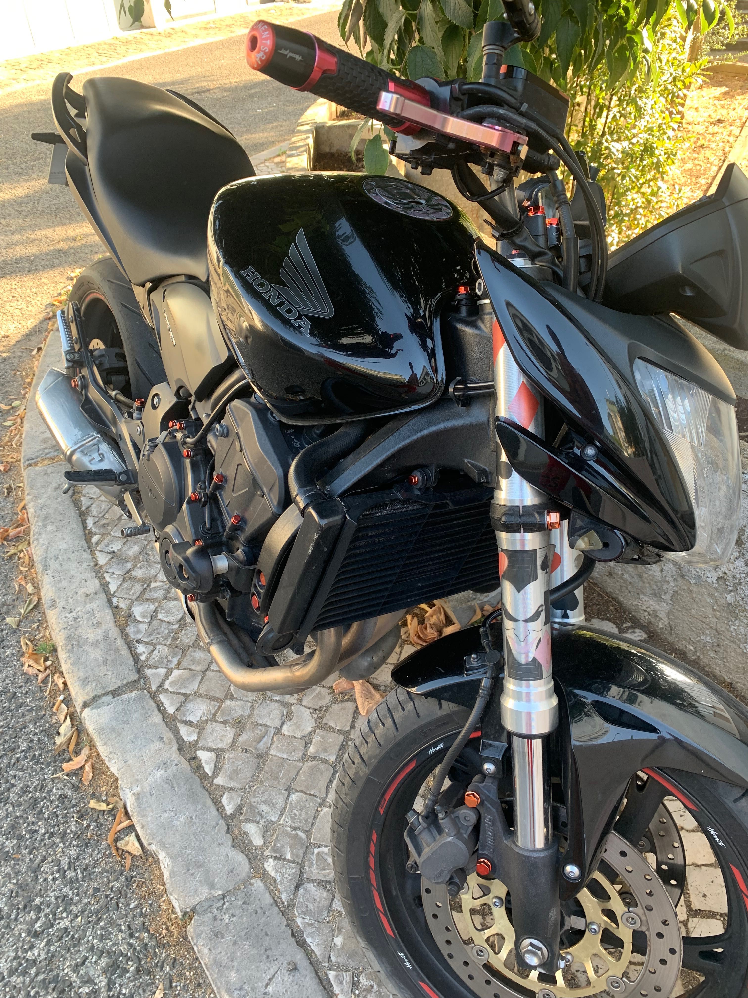 Hornet 600F so 33.000 rodados