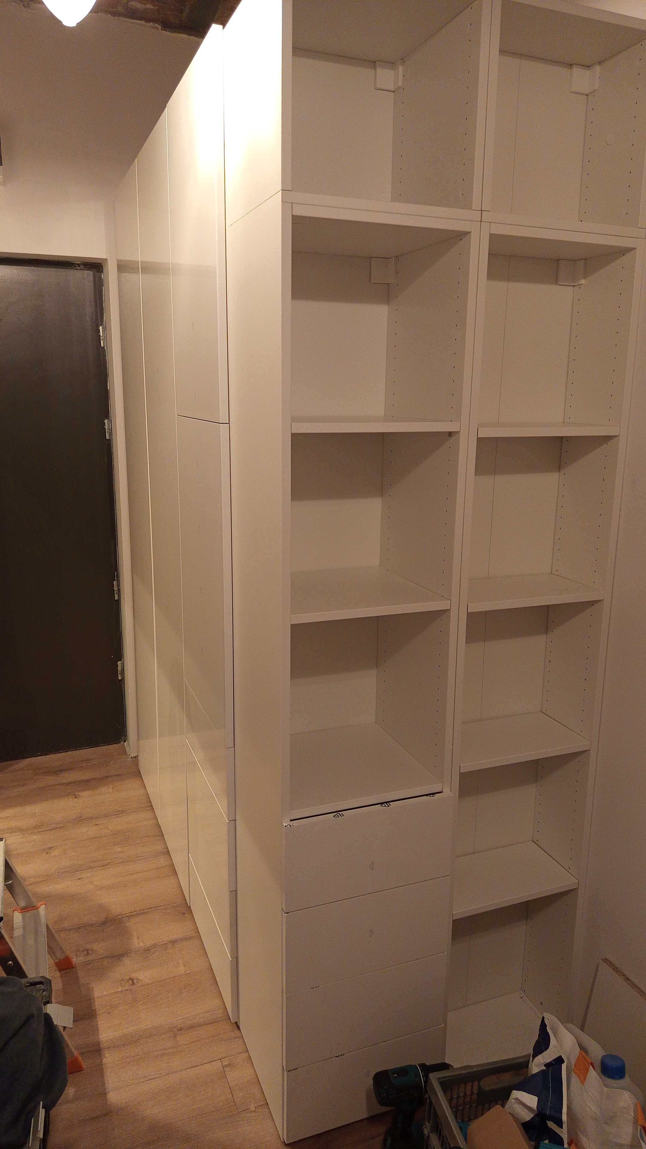 Składanie mebli z paczek.  Szafy,  biurka, komody , DIY