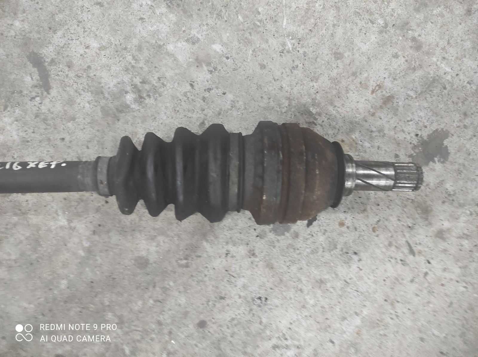 Полуось привод на Opel Astra двигатель Z16XER 1.6 16V правый 13191326