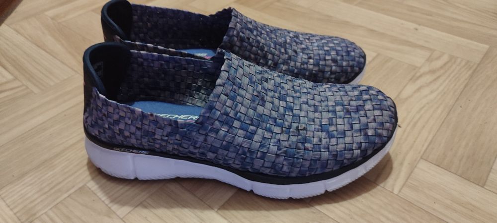 Сліпони Skechers р.38