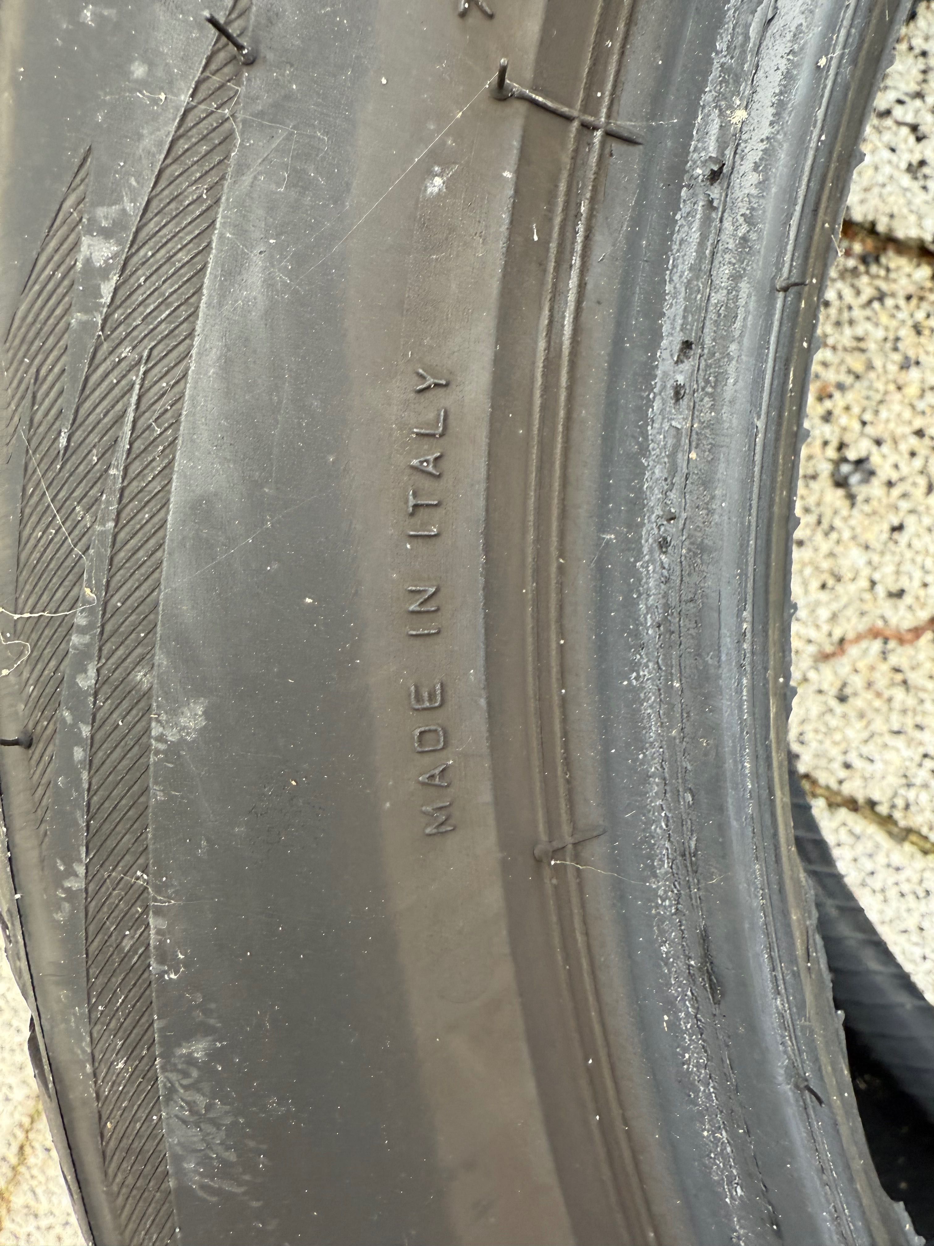 Opony Firestone Winterhawk 205 55 R17 stan bardzo dobry mały przebieg