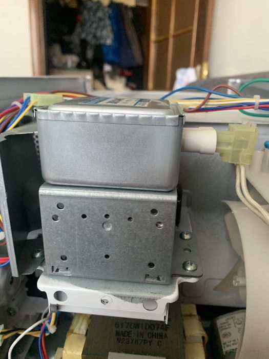 Магнетрон 2M211A-M2  700W lg Samsung та ін мікрохвильові печі