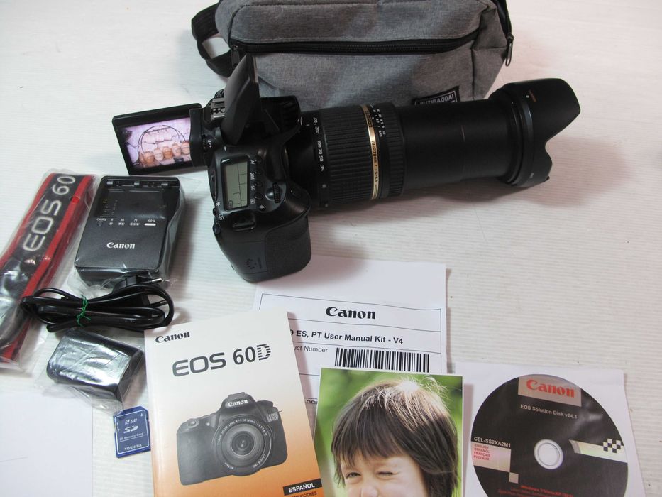 Canon 60D + 18-270 VC (Estabilizador) Tamron 19 mil Disp-Ver descrição
