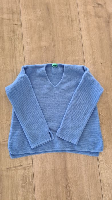 Sweter United Colors of Benetton. 100% Pure New Wool. 36 S / 34 XS. Ni