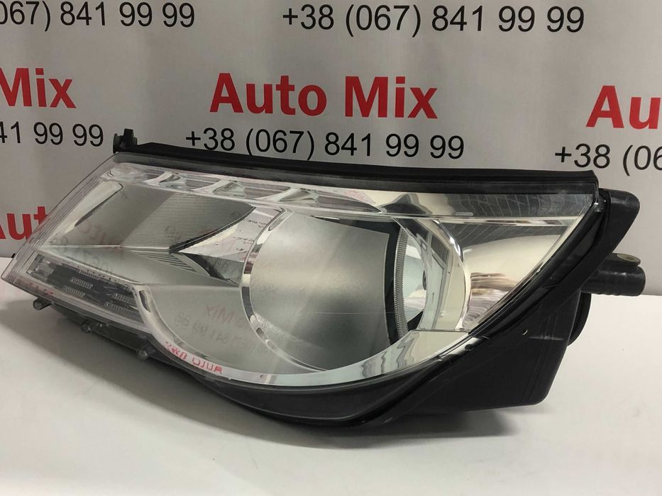 Фара Volkswagen Tiguan до рестайл Галоген 5N1941031AB