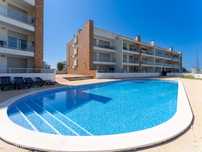 Apart T2 - condomínio fechado com piscina, jardim e garagem em São ...
