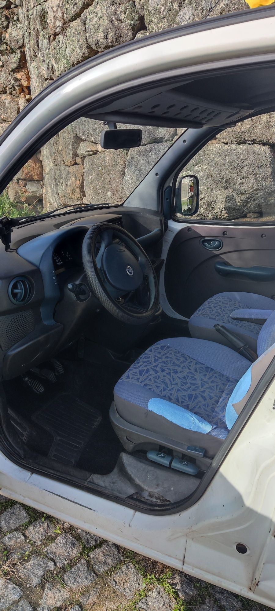 Fiat Doblo 1.9D revisão feita motor impecável