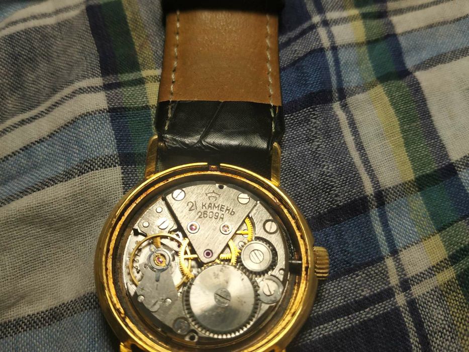 Продам часы Ракета Au 20 на ходу