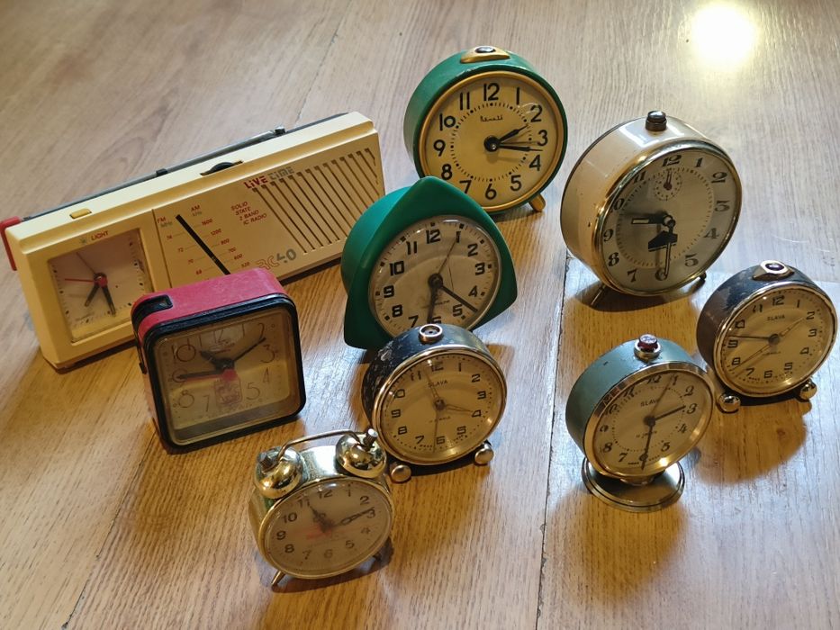 Zestaw Starych Budzików Zegarków PRL Vintage Slava Mera-Poltik Budzik