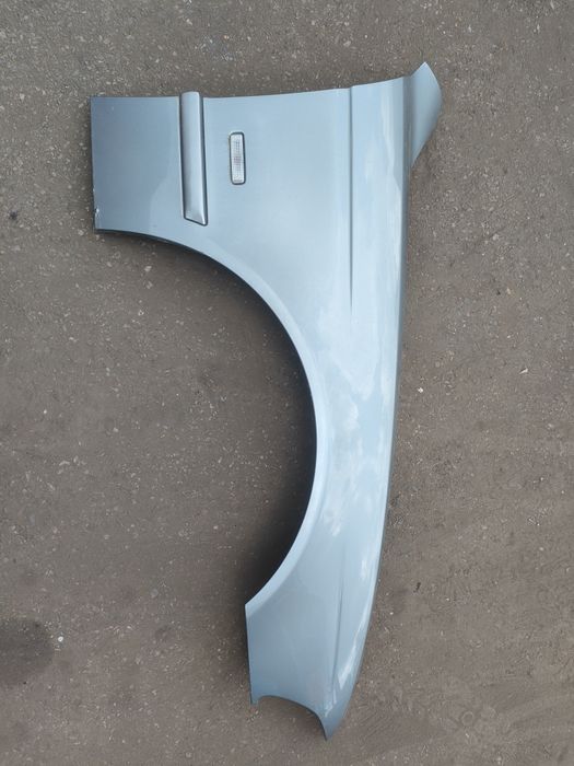 BMW E39 błotnik prawy przód Sterlinggrau Metallic 472/7