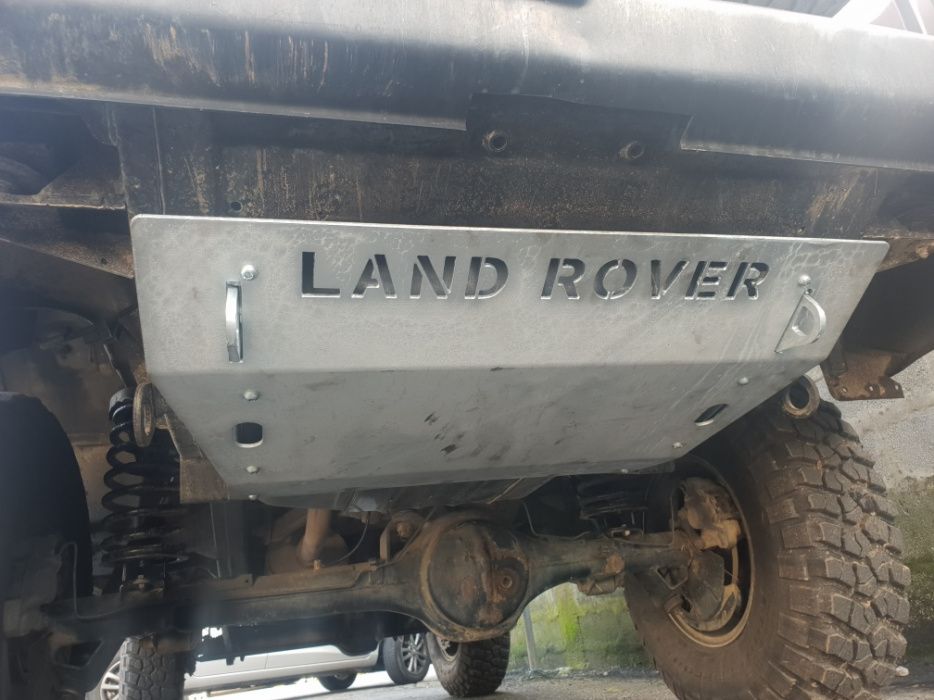 Proteção de depósito Land Rover