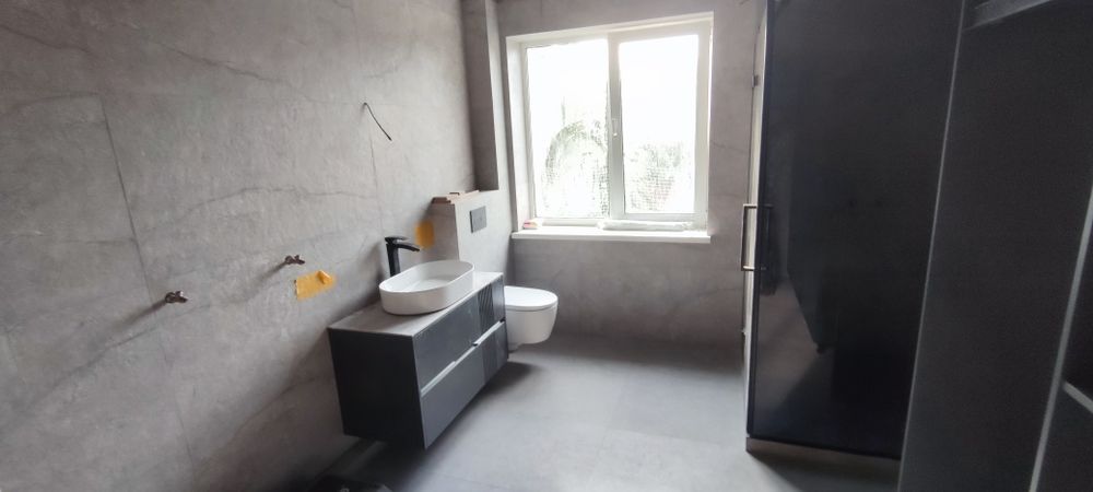 Ремонт квартир та будинків