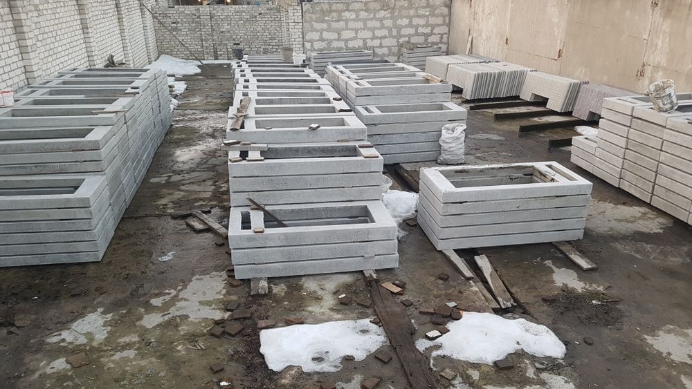 Готові фундаменти під пам'ятники,протипросадочні плити, перемички