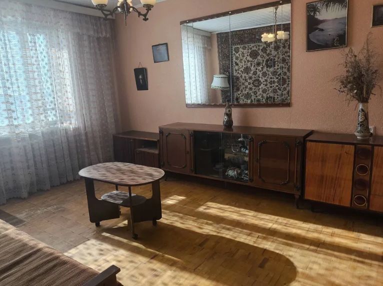 Бюджетна двохкімнатна квартира