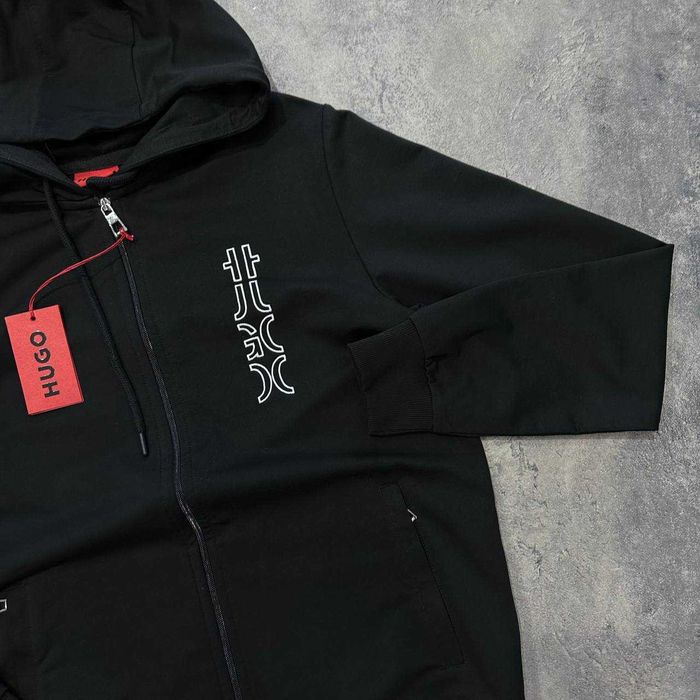 Чорний чоловічий спортивний костюм Hugo Boss