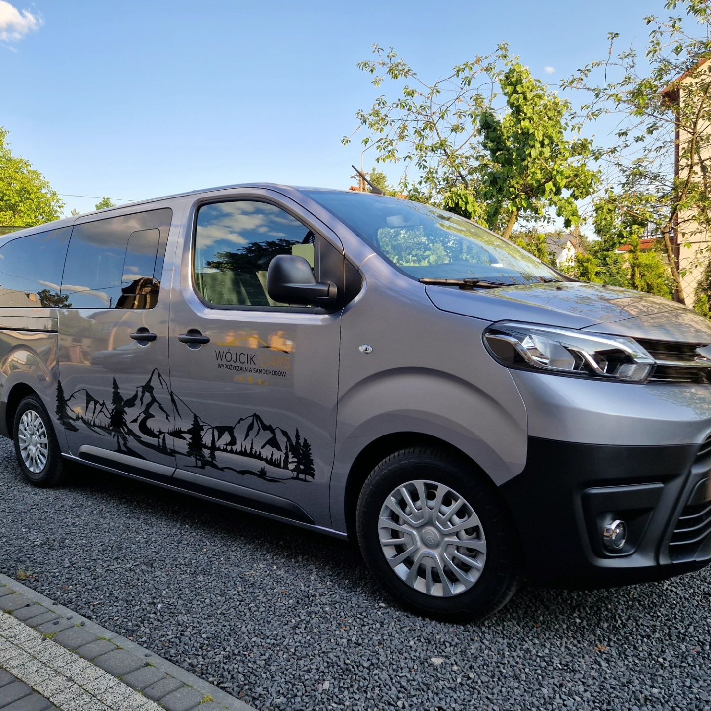 Mini Van VIP Wynajem Bus 9-osobowy wypożyczalnia busów wynajem