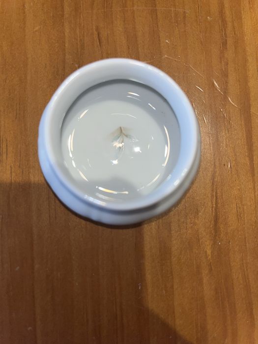 Peça de porcelana