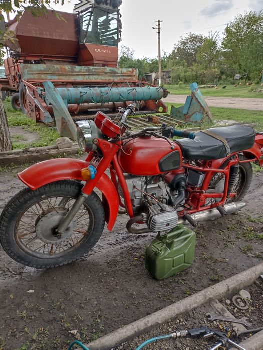 Продам Днепр МТ-11 с документами пластик