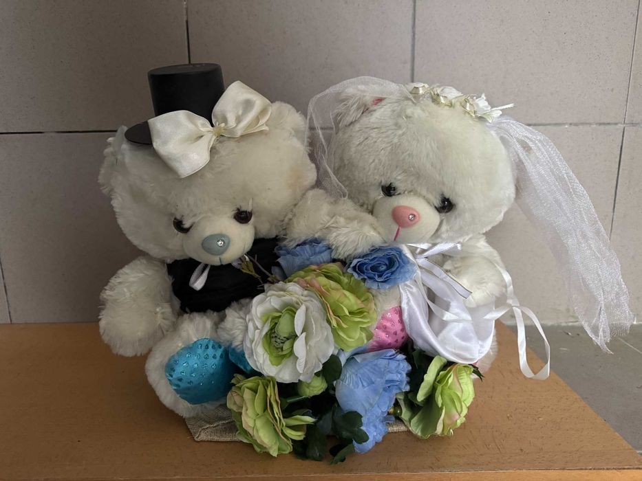 Свадебные медведи на машину