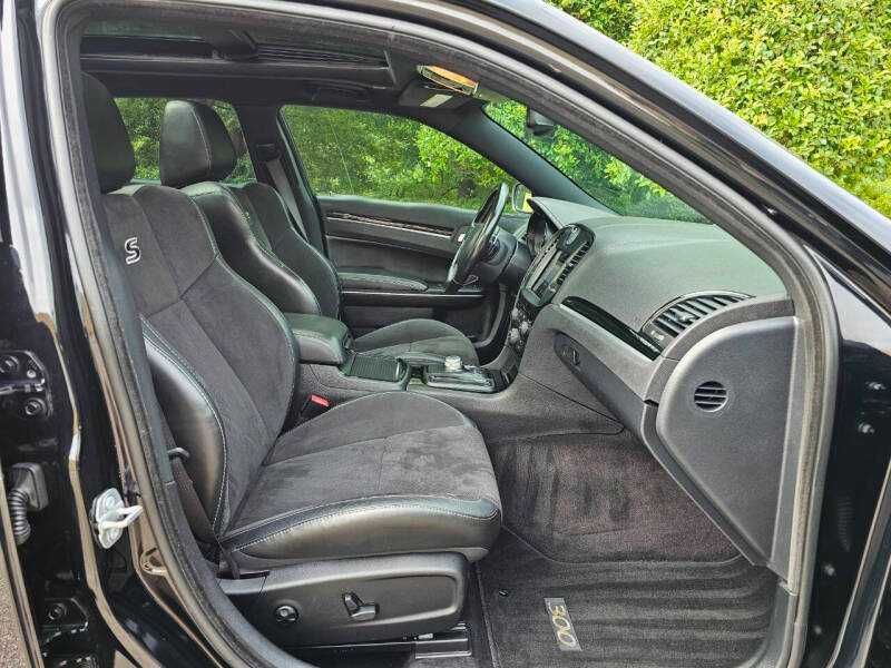 2017 Chrysler 300